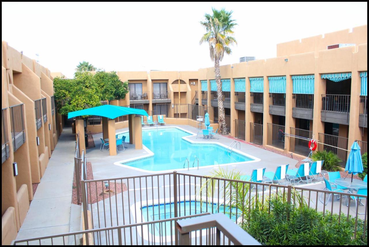 Hotel Ramada By Wyndham Tucson Airport Drexel Heights Exteriér fotografie